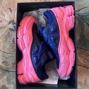 Raf Simons/ Adidas Ozweego Collaboration blue/pink size 8